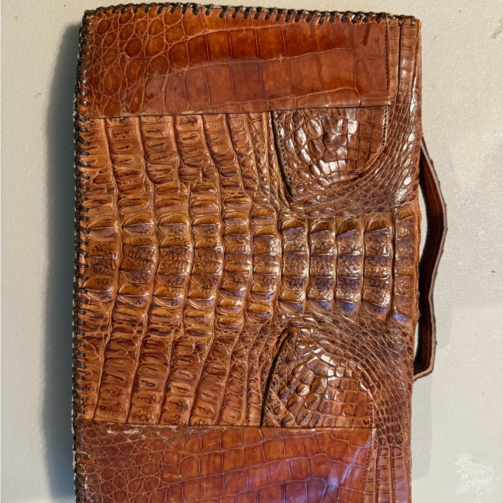 Vintage Brown Alligator Leather purse/bag